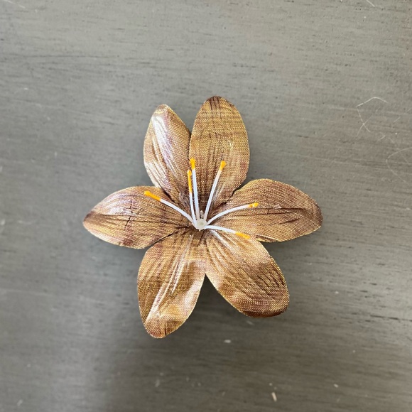 Bright Orange Aurora Sequin Silk Tiger Lily Floral Flower 5" Alligator Hair Clip - Picture 4 of 5